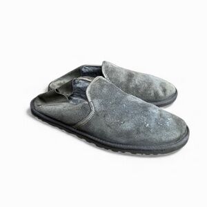 UGG Men’s Gray Slipper Suede Sz 11